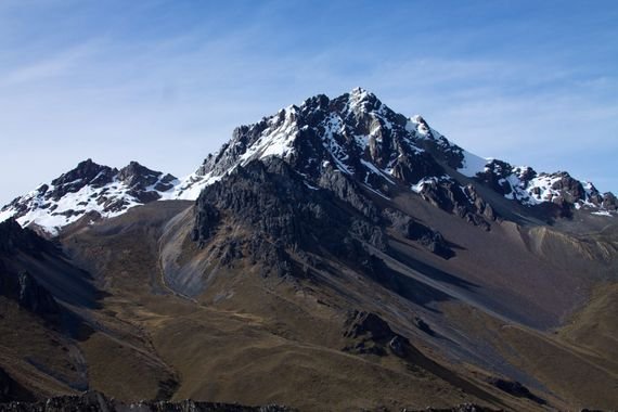 Peru_-_Salkantay_Trek_058_-_dramatic_mountain_landscape_7154609199.jpg