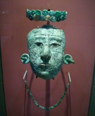 Masque de jade de la Reine. Celui du Roi Pakal est conservé au Musé anthropologique de Mexico DF.